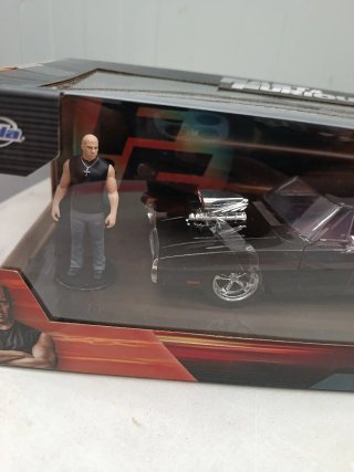 Coche Jada Fast & Furious Dom's Dodge