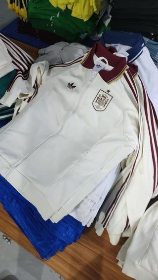 Chaqueta Adidas España