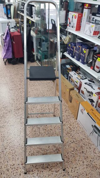 Escalera Habitex 4 peldaños