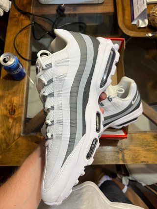 Nike Air Max 95 Gris y Blanco
