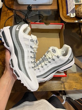 Nike Air Max 95 Gris y Blanco