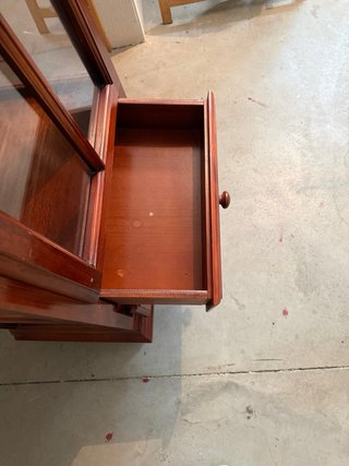 Mueble retro vitrina con 2 cajones