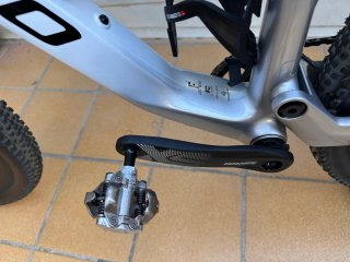 Megamo Track 10 R100 Carbon 2024