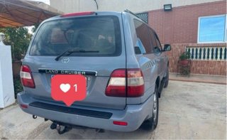 Toyota Land Cruiser 100 2005