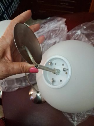 Lámpara colgante esférica moderna Las dos 6 euros