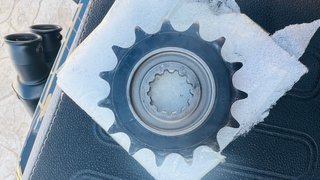 Piñón 15 CF Moto 450 MT