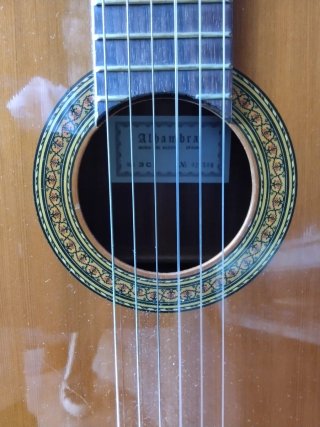 Guitarra Clásica Alhambra
