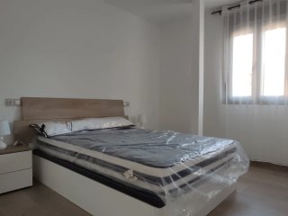 Se alquila piso en Toledo.