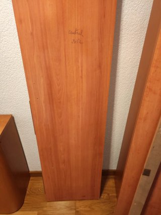 Espejo alto de madera