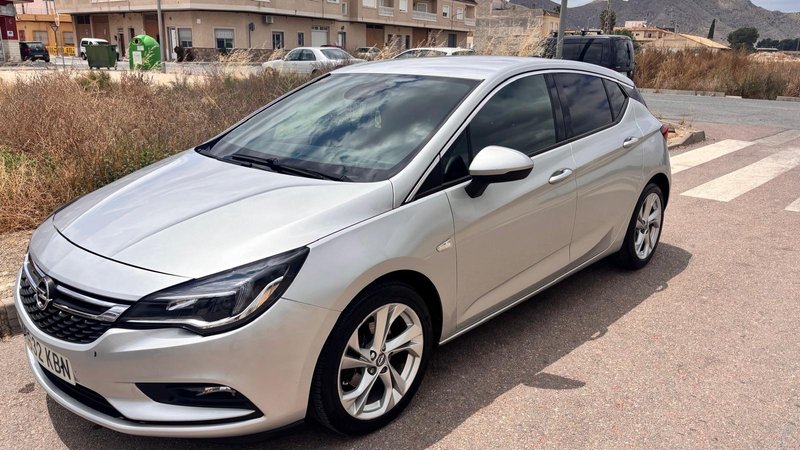 Opel Astra 1.6 CDTI Selective 2017, foto 2