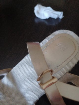 Sandalias cuña Alta beige y doradas