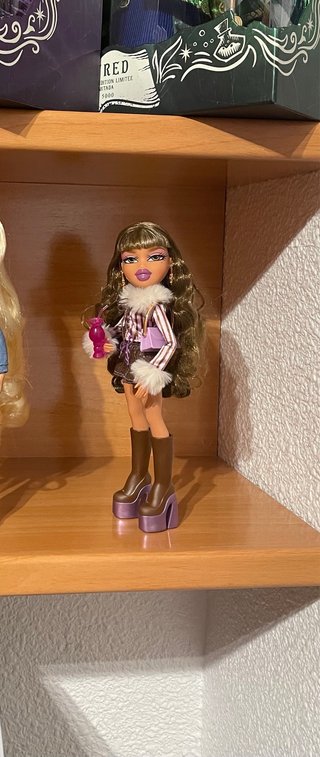 Muñeca Yasmin Bratz
