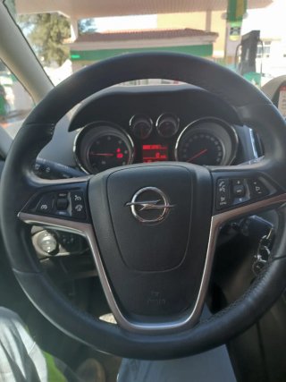 Opel Zafira Tourer 2015