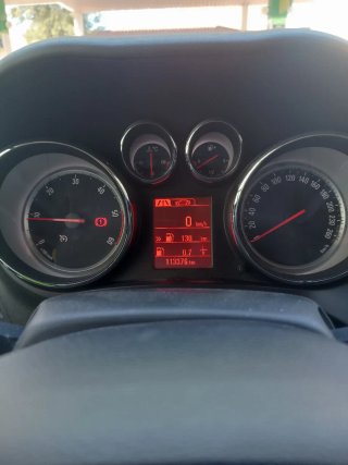 Opel Zafira Tourer 2015