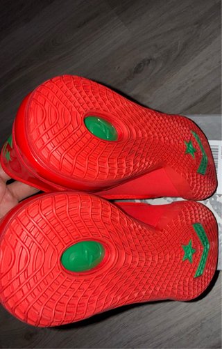 Nike SHAI 001 North Pole Ox Rojo/Verde