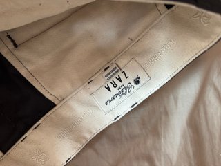 Pantalones anchos grises y negros