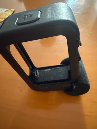Carcasa GoPro con micrófono (averiado)