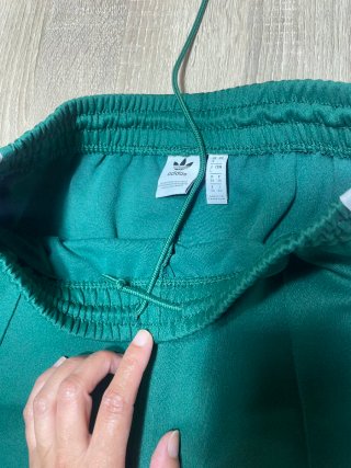 Chándal ENTERO Adidas Verde Talla 34 está cm NUEVO