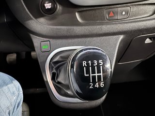 Nissan NV300 2020