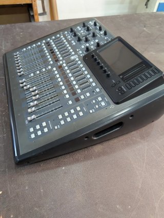 Behringer X32 Compact - Console di mixaggio digitale