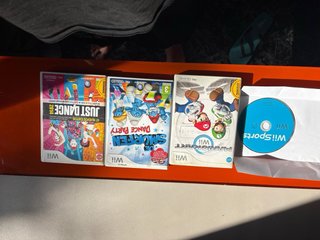Juegos Wii+volante: Mario Kart, Just Dance, Smurfs