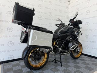 BMW R1250GS Triple Black 2023 · 7.937 km. IVA dedu
