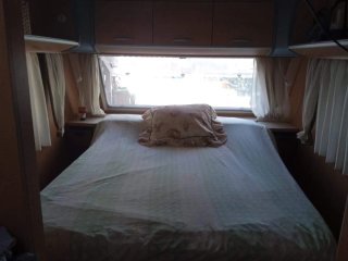 Parcela camping con caravana en Navalon -Valencia