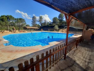 Parcela camping con caravana en Navalon -Valencia