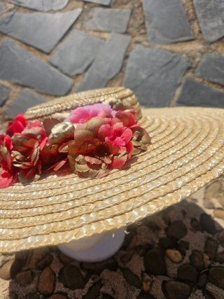 Pamela de paja con flores oro