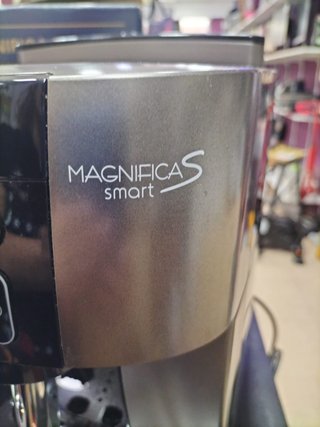 Cafetera DeLonghi Magnifica S Smart