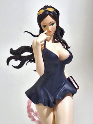 Figura Nico Robin One Piece 34 cm