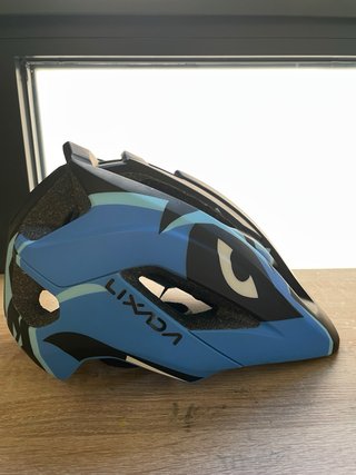 Casco Lixada Azul Diseño Ojos
