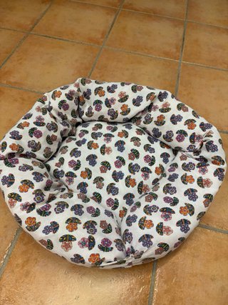 Cuccia cane fantasia floreale