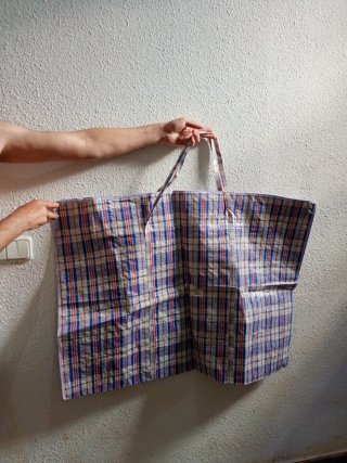 Bolsa de almacenamiento de ropa a cuadros