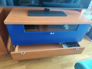 Mueble TV con ruedas