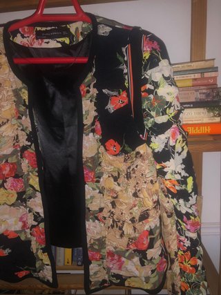 Chaqueta Zara floral mujer