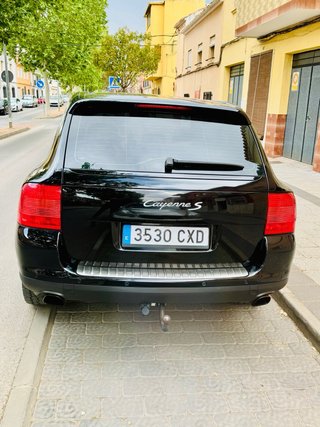 Porsche Cayenne 2004