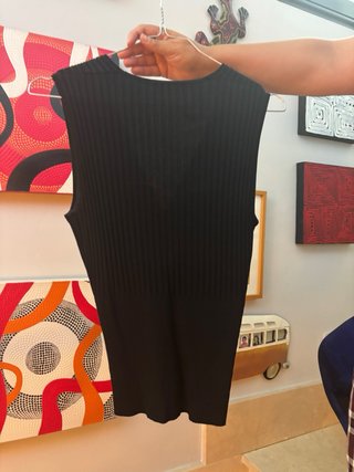 Conjunto top negro y pantalón cuadros Sfera M