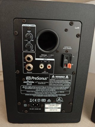 Altavoces Presonus  E4.5