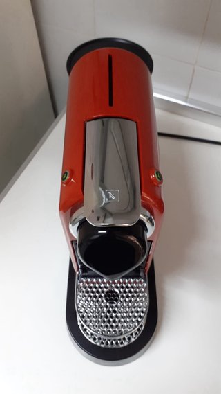CAFETERA NESPRESSO CITIZ
