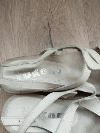 Sandalias Yokono Piel Blancas
