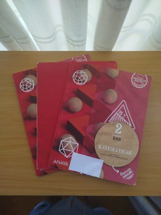 Libros texto 2 ESO Colegio Gredos San Diego, lote