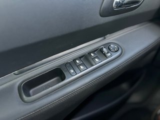 Peugeot 3008 ALLURE / Manual / Gasolina / Año 2016
