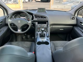 Peugeot 3008 ALLURE / Manual / Gasolina / Año 2016