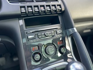 Peugeot 3008 ALLURE / Manual / Gasolina / Año 2016