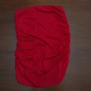 Minifalda Zara roja fruncida