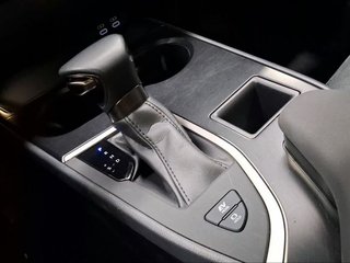 Lexus UX 2.0 250h Business