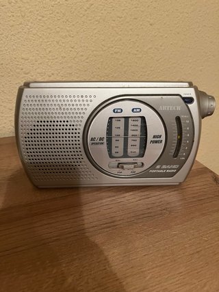 Radio Portátil ARTECH 6 Bandas