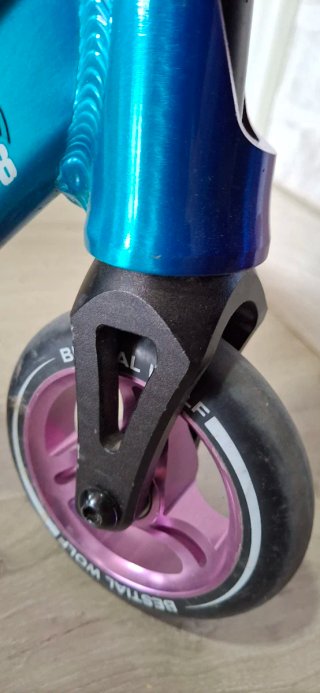 Patinete Bestial Wolf Booster edicion limitada