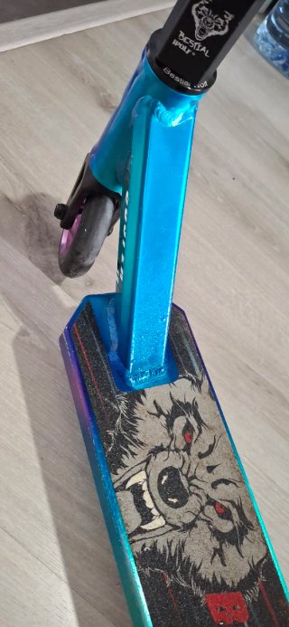 Patinete Bestial Wolf Booster edicion limitada